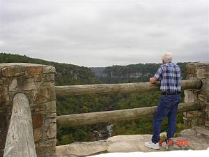 Click image for larger version

Name:	Me at Wolf Creek Outlook (Small).JPG
Views:	549
Size:	51.1 KB
ID:	1593