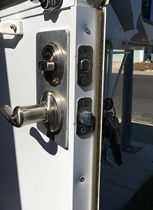 Click image for larger version

Name:	Door lock1.JPG
Views:	27
Size:	1.38 MB
ID:	20817