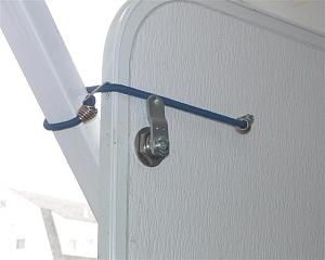 Click image for larger version

Name:	Tool door latched (Small).jpg
Views:	162
Size:	33.9 KB
ID:	3431